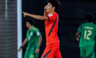 8.29日：16岁泰山中场启程法甲试训！夏季连战阿森纳河床梯队，球商高但对抗弱