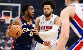 米切尔35+10坎宁安三双哈登19分 骑士胜活塞总分1-2